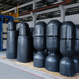 电商“侵蚀”着石墨坩埚市场 传统行业需注重体验